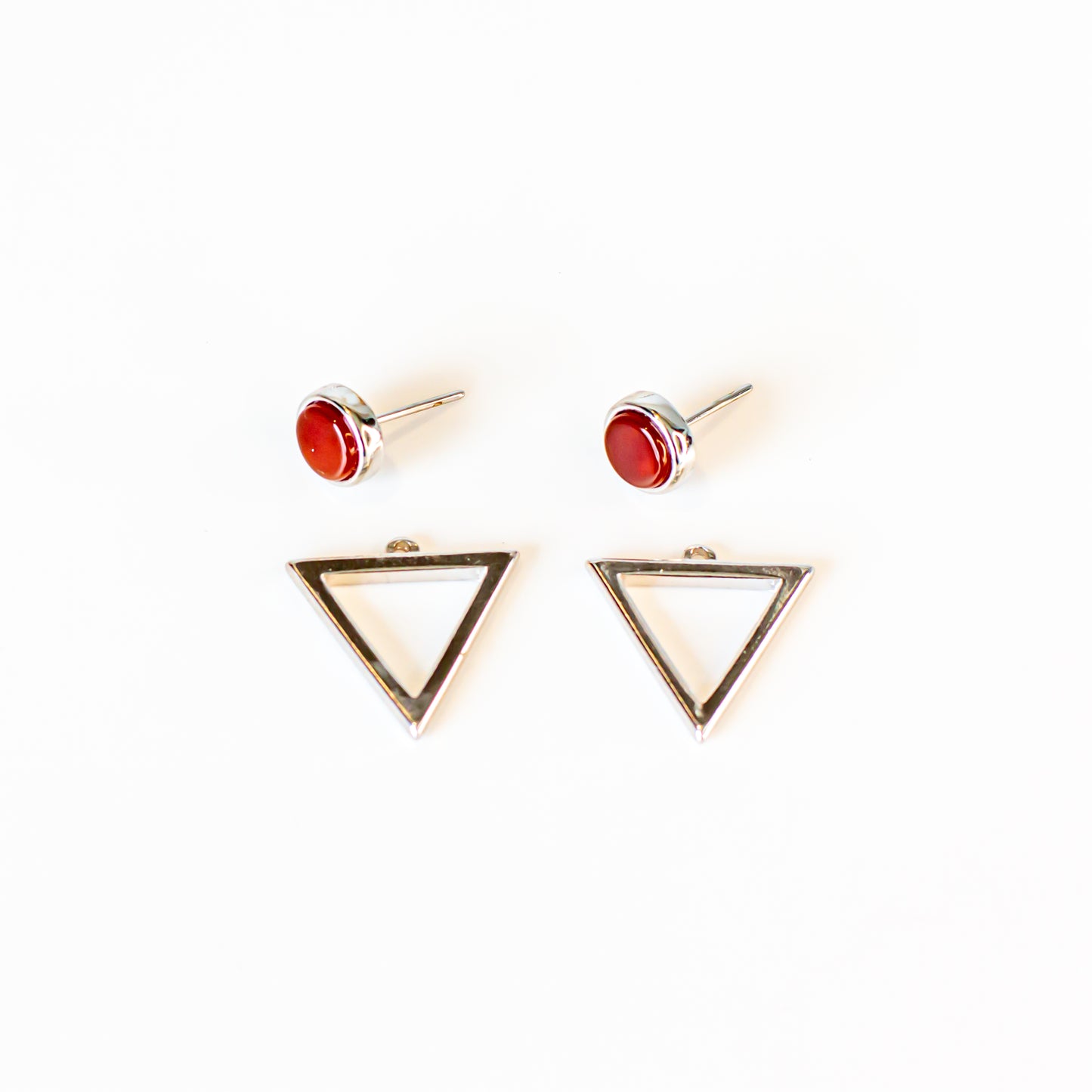 Brinco Mini + Pirâmide Ródio Branco