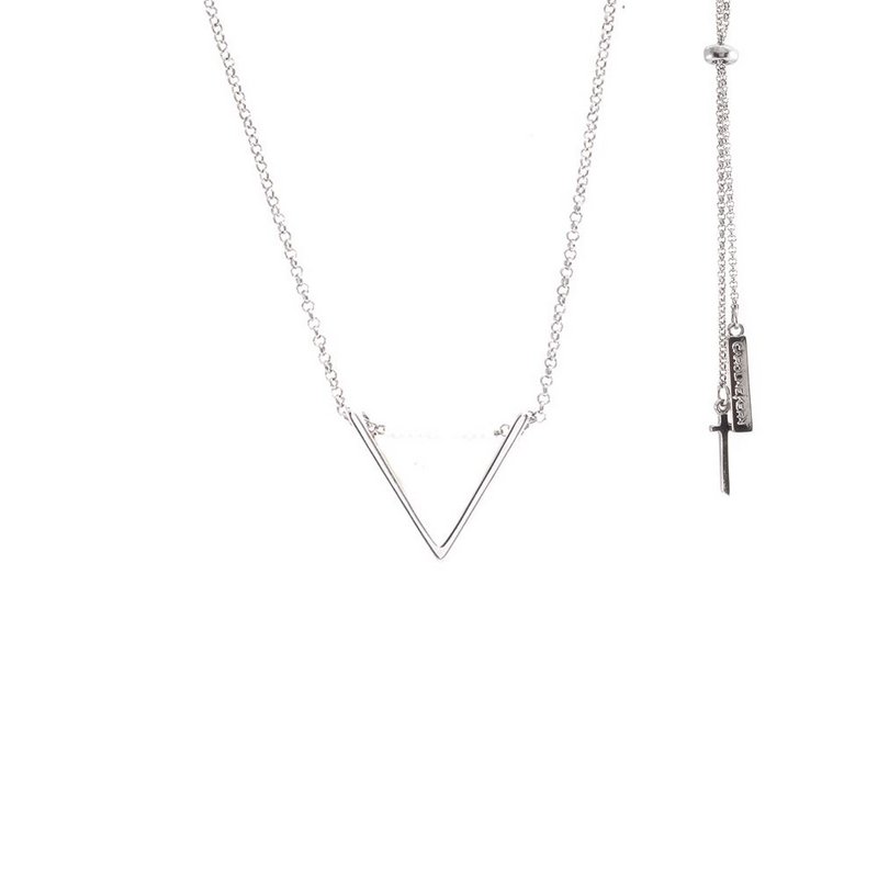 Colar Círculo + Metal Semi Triângulo Ródio Branco
